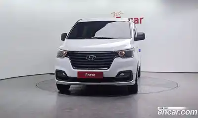 Hyundai Starex 2018 2.5 Автомат в Москве № 1317448, миниатюра 3