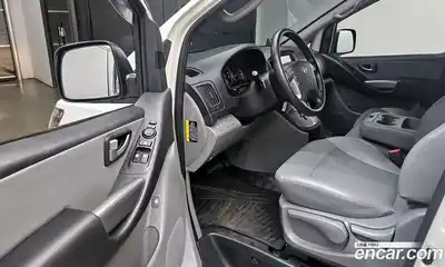 Hyundai Starex 2018 2.5 Автомат в Москве № 1317448, миниатюра 10