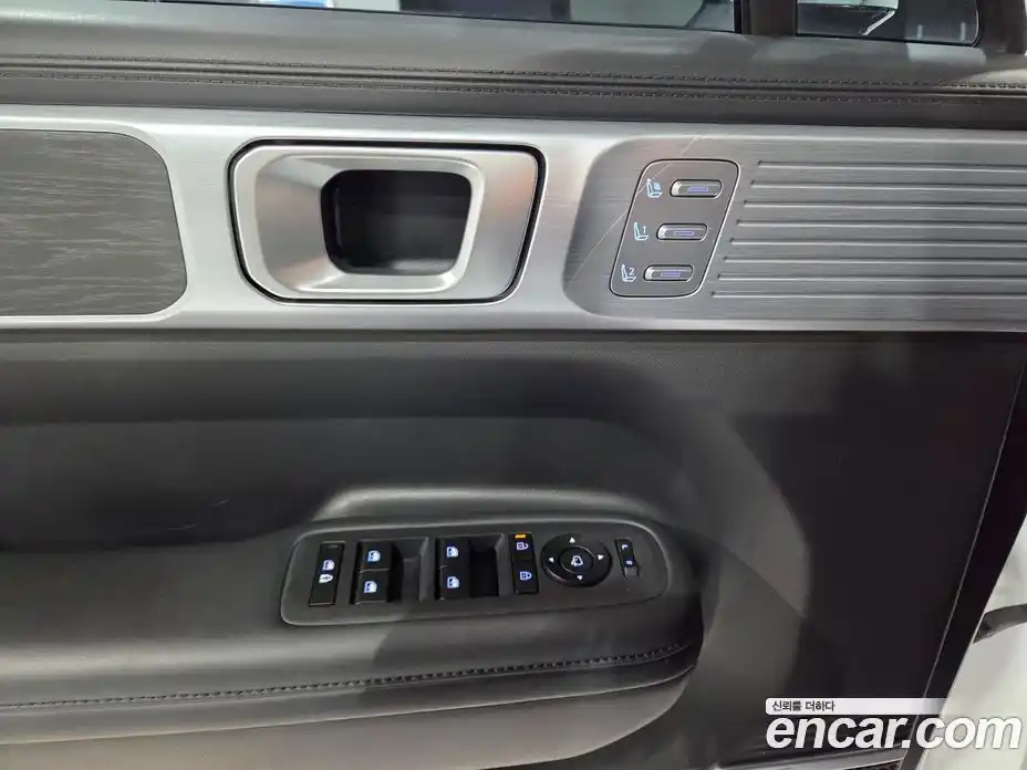 Hyundai Santa Fe 2023 1.6 гидро в Москве № 1317886, фото 12