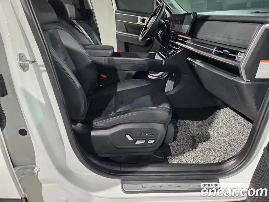Hyundai Santa Fe 2023 1.6 гидро в Москве № 1317886, фото 17