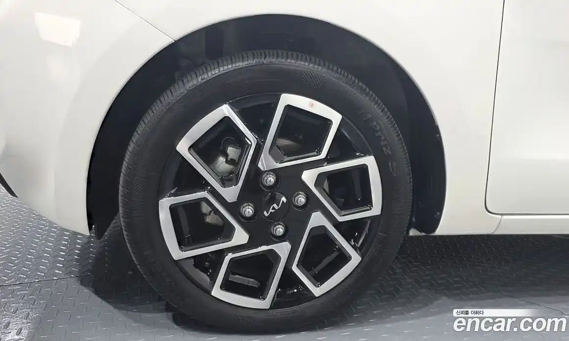 Kia Ray 2025 1.0 Автомат в Москве № 1318132, фото 4