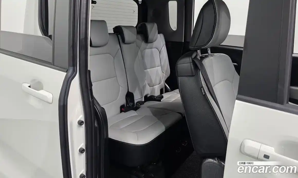 Kia Ray 2025 1.0 Автомат в Москве № 1318132, фото 10