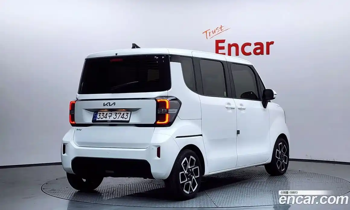 Kia Ray 2024 1.0 Автомат в Москве № 1318196, фото 2