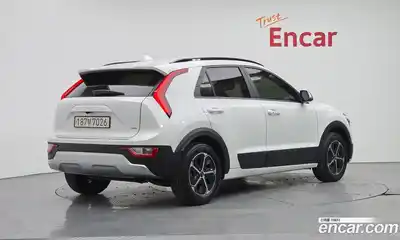 Kia Niro 2024 1.6 гидро в Москве № 1318229, миниатюра 2