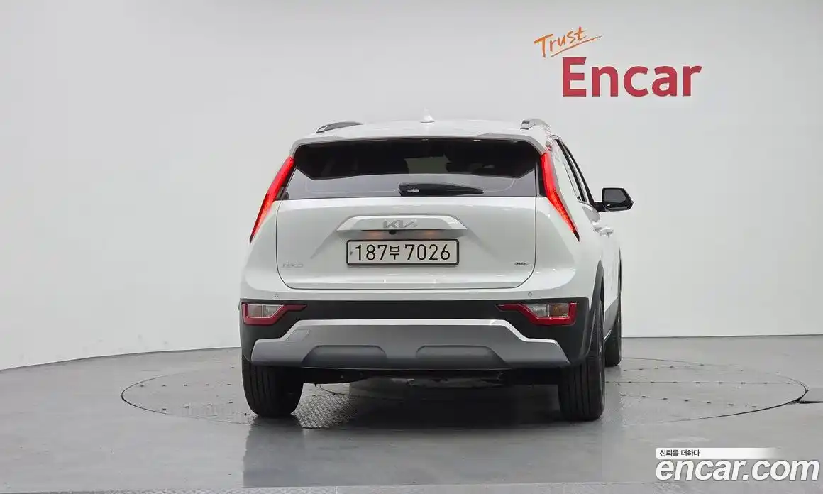 Kia Niro 2024 1.6 гидро в Москве № 1318229, фото 4