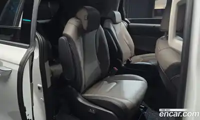 Kia Canival 2024 1.6 Автомат в Москве № 1318292, миниатюра 11