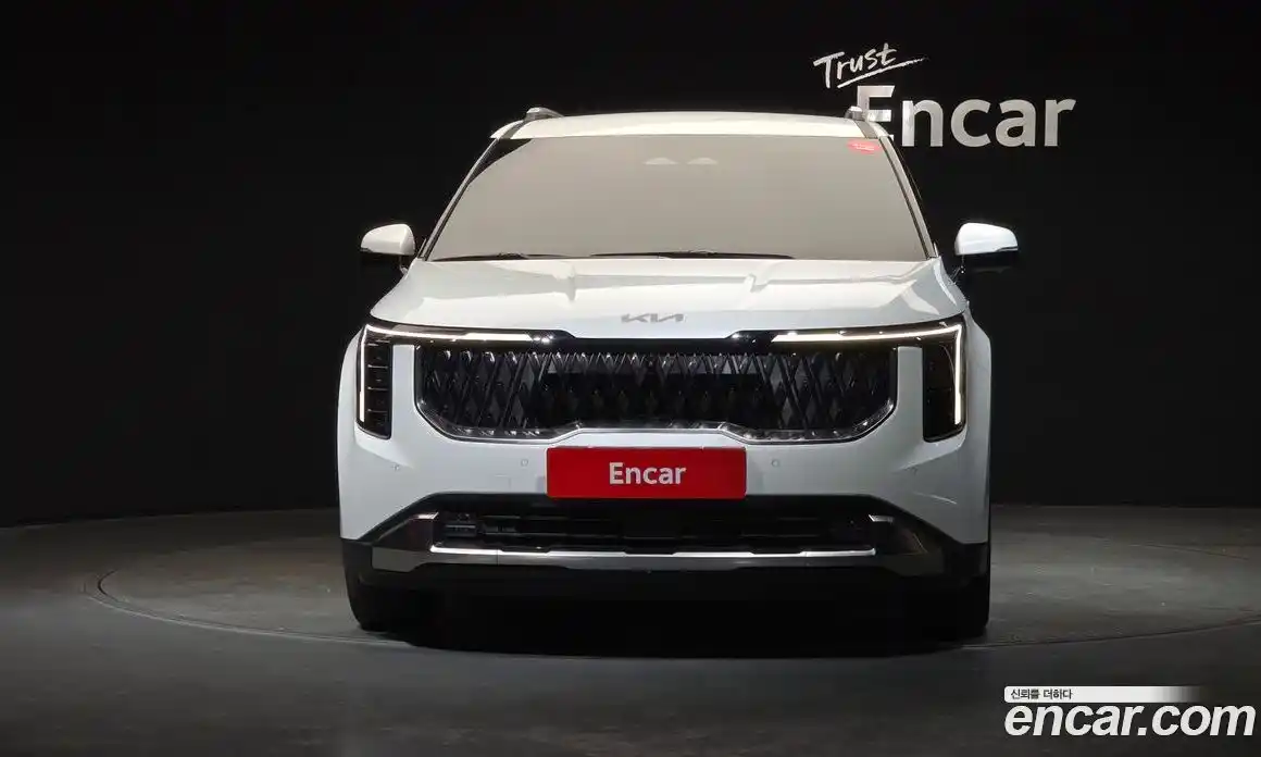 Kia Canival 2024 1.6 Автомат в Москве № 1318292, фото 3