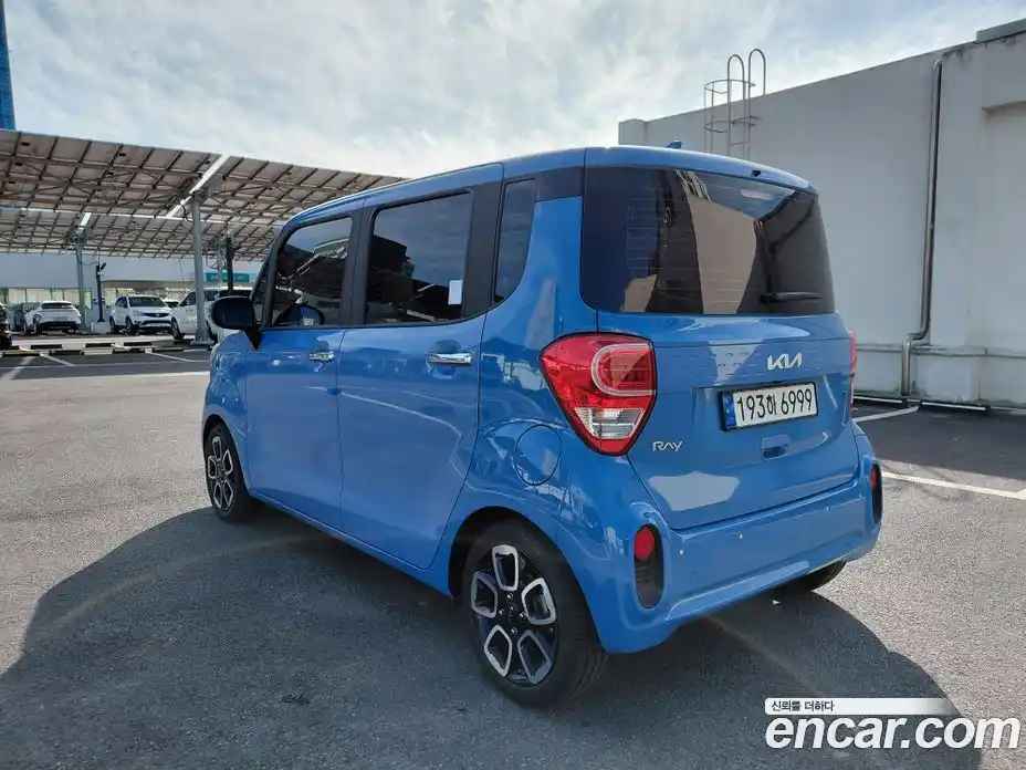 Kia Ray 2022 1.0 Автомат в Москве № 1318340, фото 4