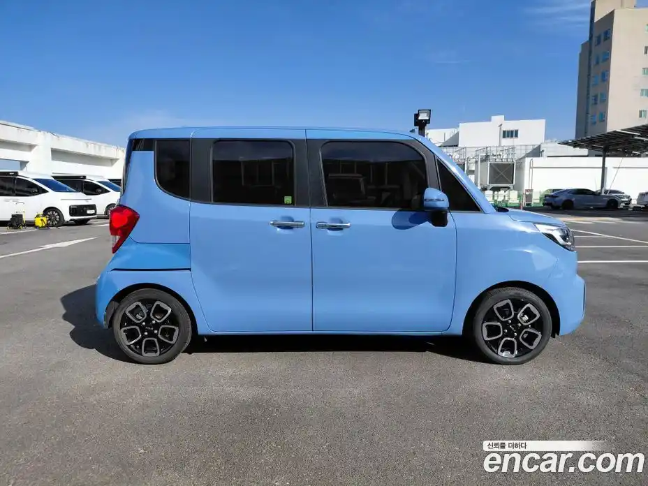 Kia Ray 2022 1.0 Автомат в Москве № 1318340, фото 8