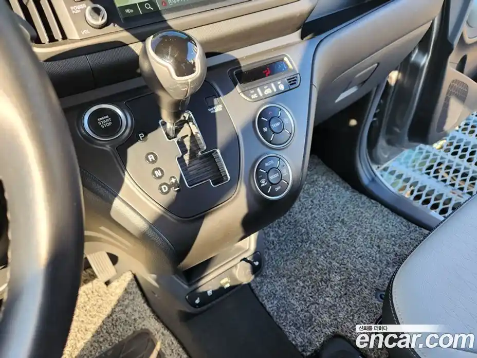 Kia Ray 2023 1.0 Автомат в Москве № 1318525, фото 17