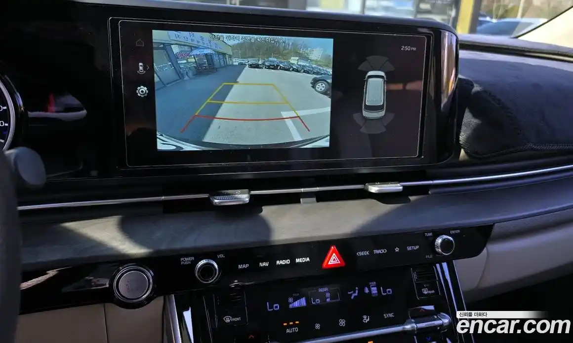 Kia Canival 2023 2.2 Автомат в Москве № 1318528, фото 15