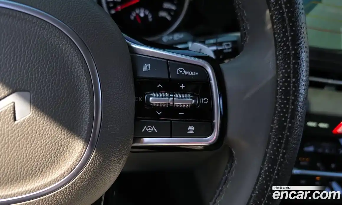 Kia Canival 2023 2.2 Автомат в Москве № 1318528, фото 18