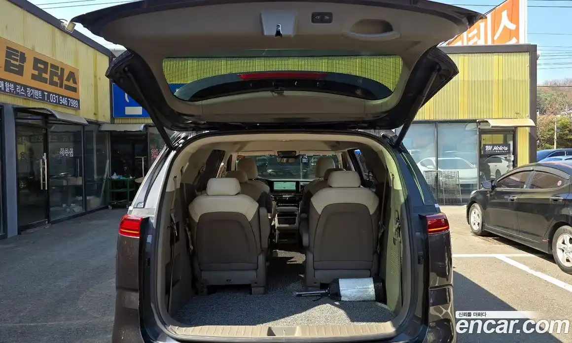 Kia Canival 2023 2.2 Автомат в Москве № 1318528, фото 20