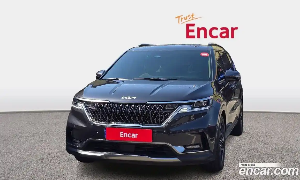 Kia Canival 2023 2.2 Автомат в Москве № 1318528, фото 3