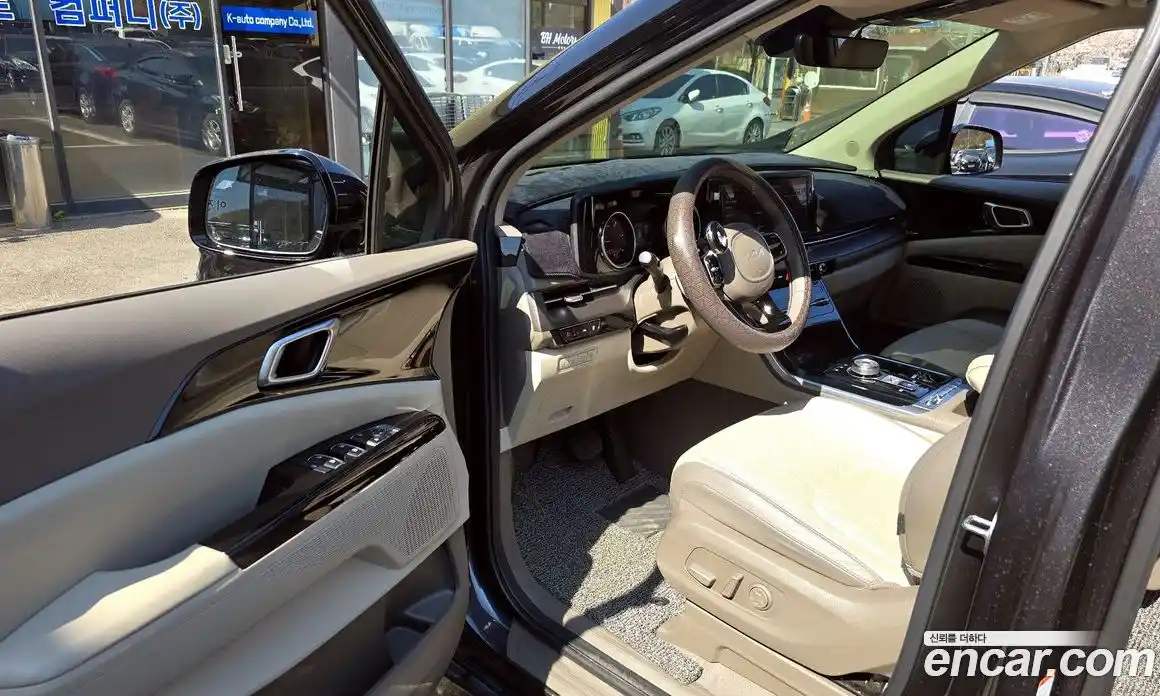 Kia Canival 2023 2.2 Автомат в Москве № 1318528, фото 10