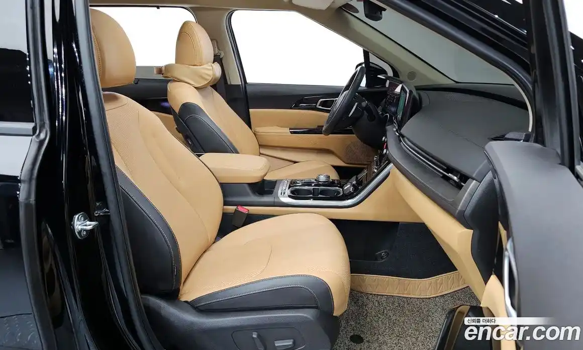 Kia Canival 2023 3.5 Автомат в Москве № 1318539, фото 11