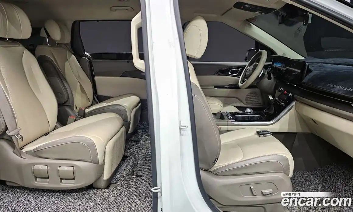 Kia Canival 2020 2.2 Автомат в Москве № 1318583, фото 18