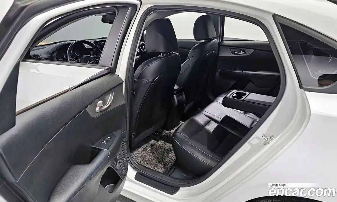 Kia K3 2020 1.6 Автомат в Москве № 1318659, фото 11