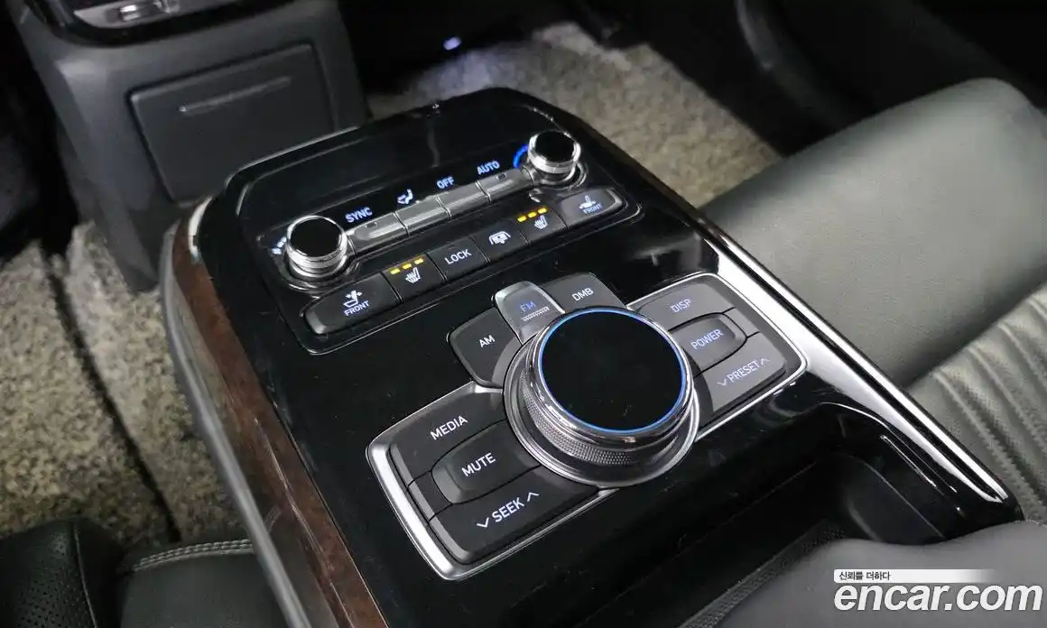 Genesis EQ900 2018 3.8 гидро в Москве № 1318689, фото 17