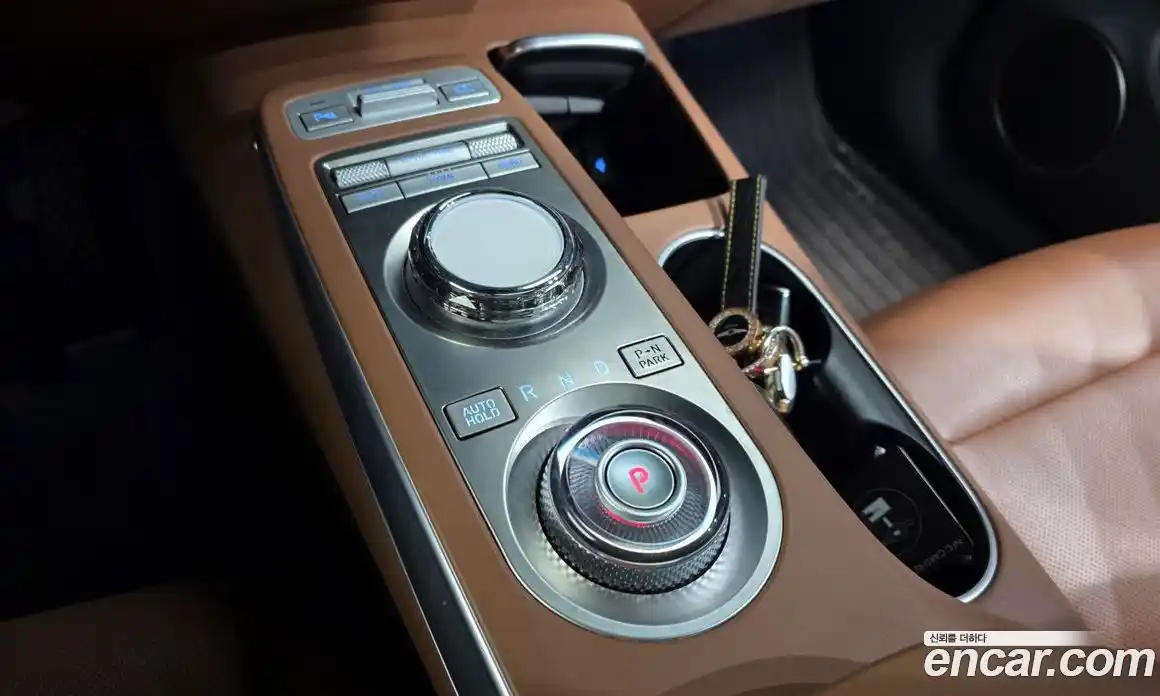 Genesis GV70 2022 2.5 гидро в Москве № 1318706, фото 9