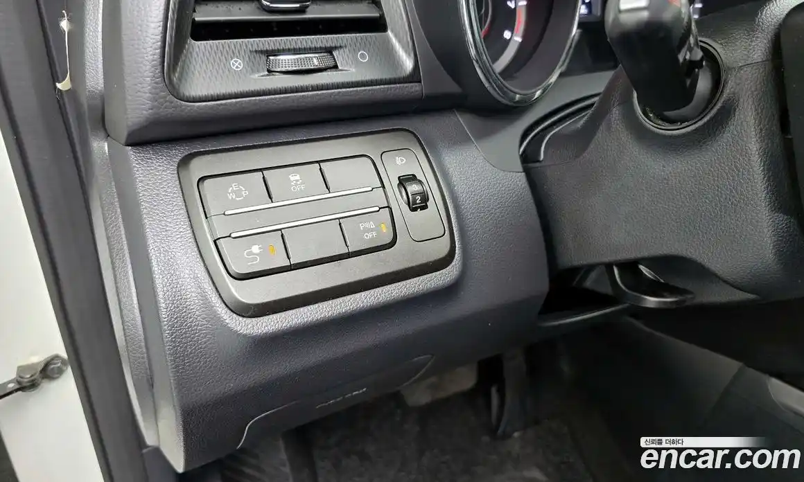 SsangYong TIBOLI 2017 1.6 Автомат в Москве № 1318878, фото 15