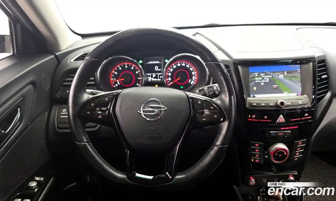 SsangYong TIBOLI 2018 1.6 Автомат в Москве № 1319138, фото 13