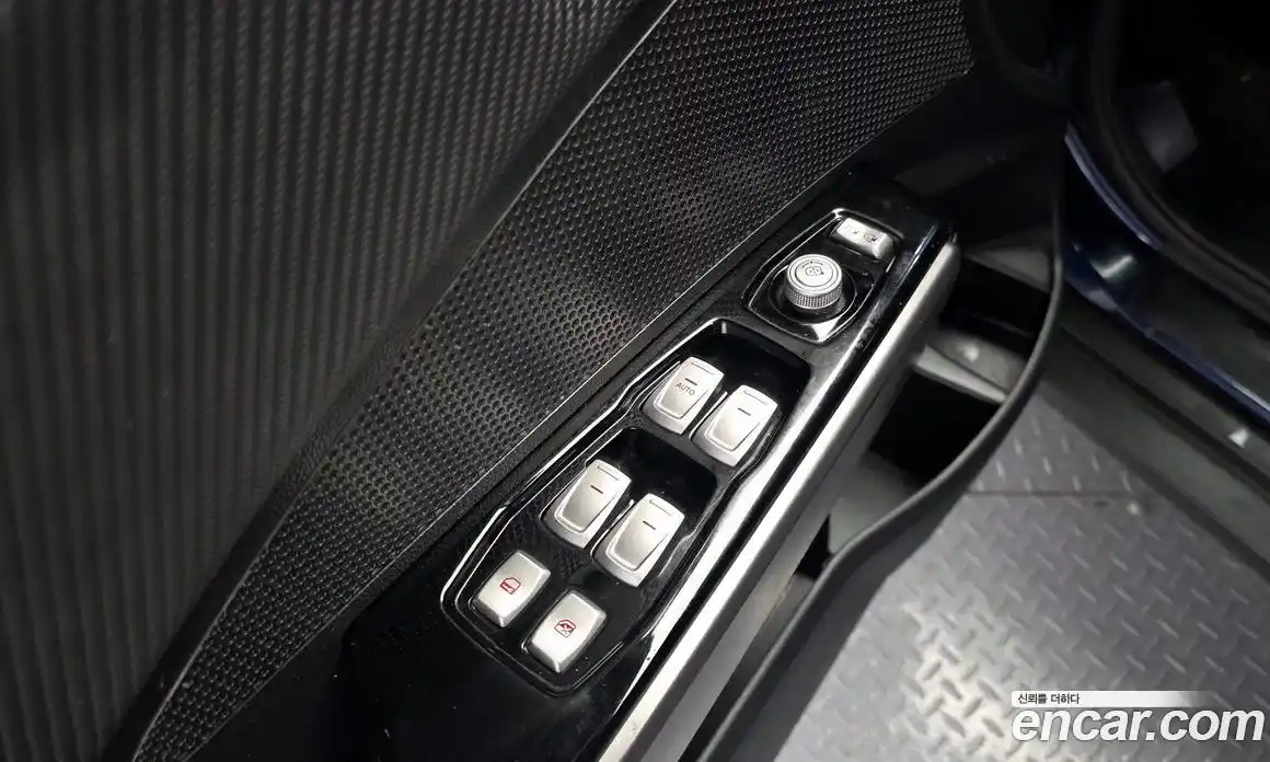 SsangYong TIBOLI 2018 1.6 Автомат в Москве № 1319138, фото 20