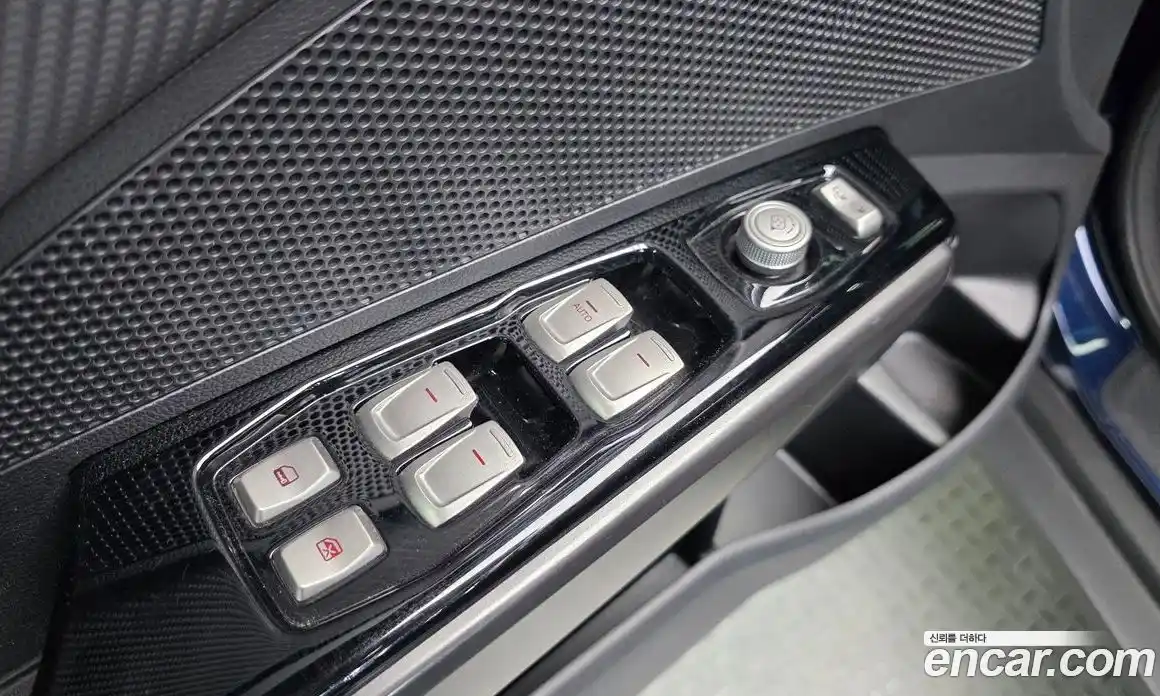 SsangYong TIBOLI 2018 1.6 Автомат в Москве № 1319151, фото 12