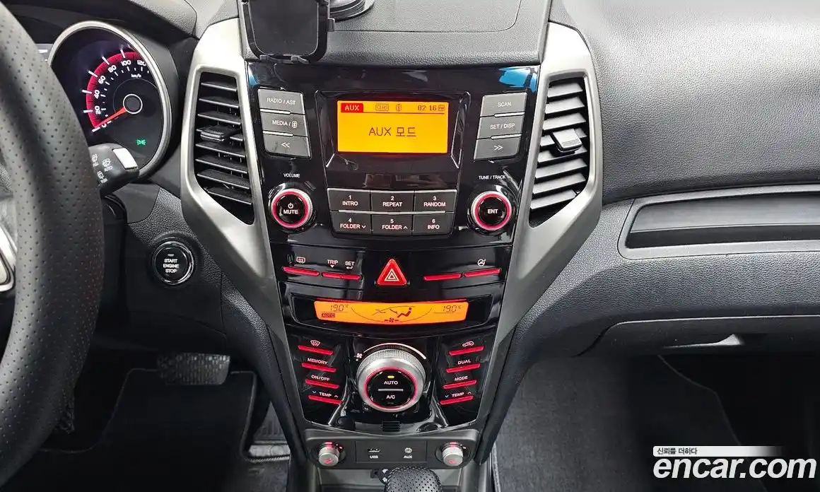 SsangYong TIBOLI 2016 1.6 Автомат в Москве № 1319414, фото 16