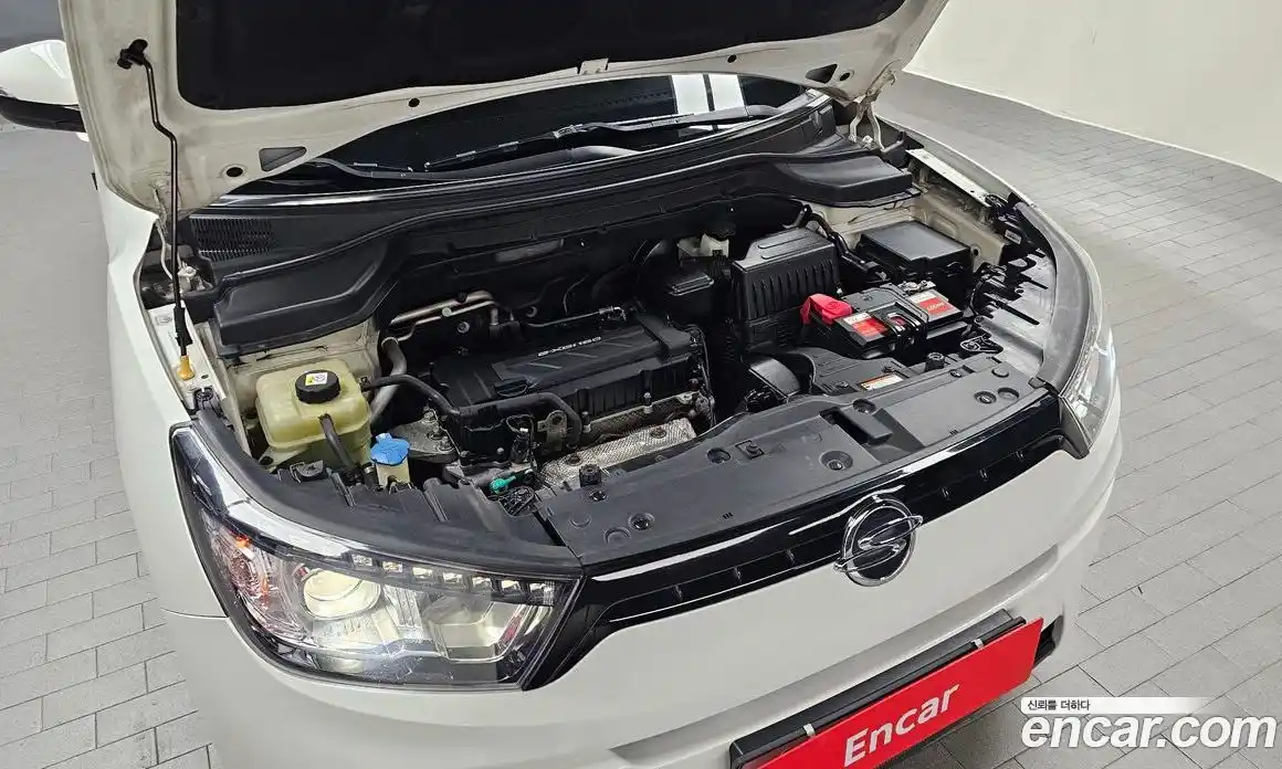 SsangYong TIBOLI 2016 1.6 Автомат в Москве № 1319414, фото 6