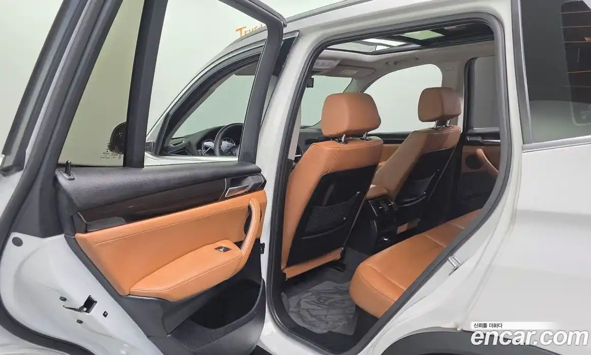 BMW X3 2016 2.0 Автомат в Москве № 1321735, фото 17