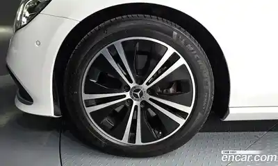 Mercedes-Benz E-Class 2022 2.0 гидро в Москве № 1321977, миниатюра 5
