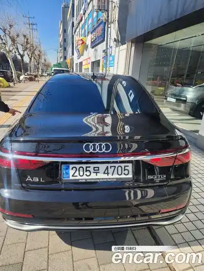 Audi A8 2023 3.0 гидро в Москве № 1322604, миниатюра 2