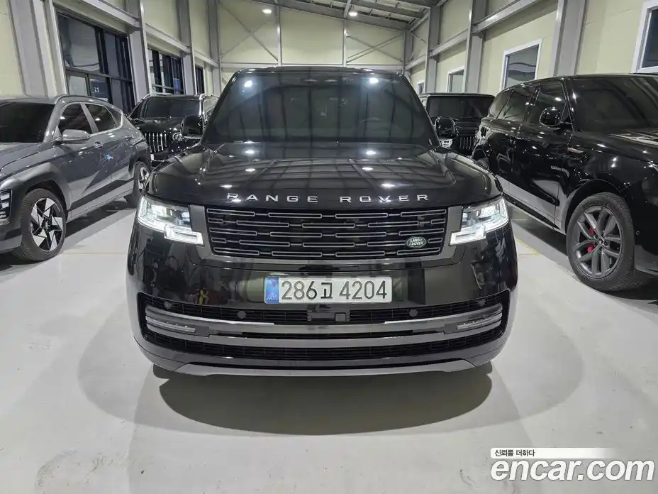 Land Rover Range-Rover 2025 4.4 гидро в Москве № 1322855, фото 3