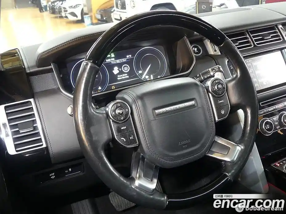 Land Rover Range-Rover 2015 4.4 гидро в Москве № 1322904, фото 12