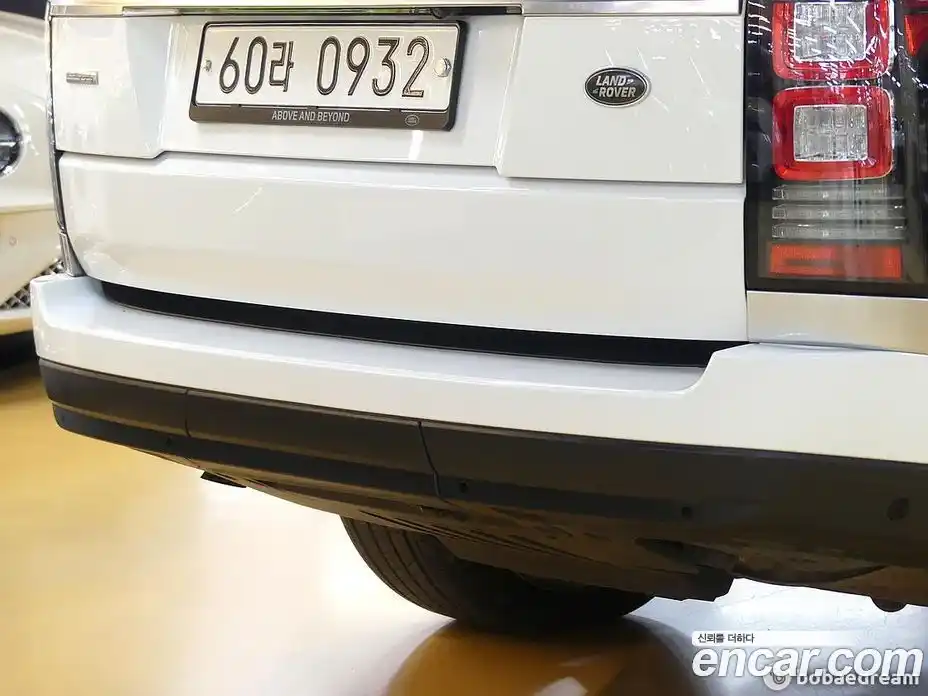 Land Rover Range-Rover 2015 4.4 гидро в Москве № 1322904, фото 4