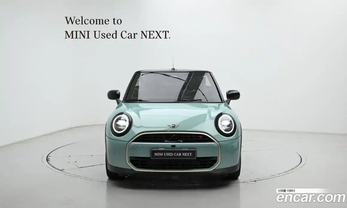 Mini Cooper Convertible 2025 2.0 гидро в Москве № 1322937, фото 3