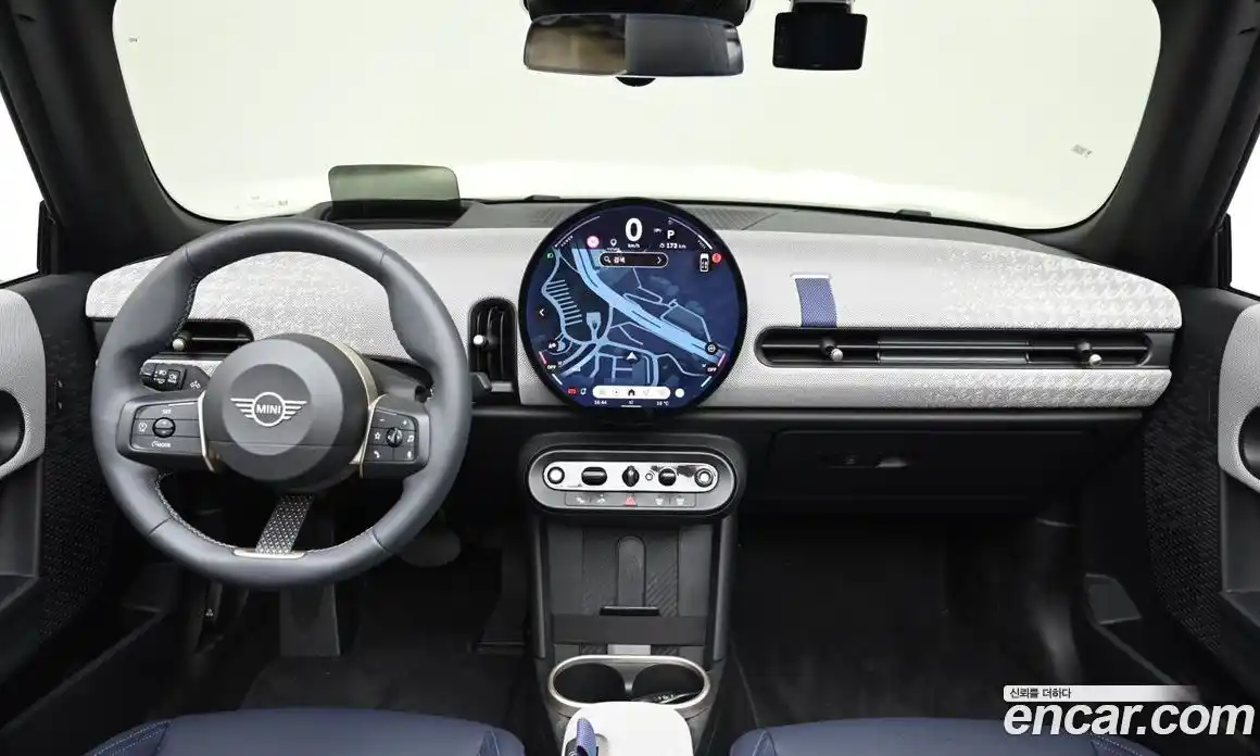 Mini Cooper Convertible 2025 2.0 гидро в Москве № 1322937, фото 7