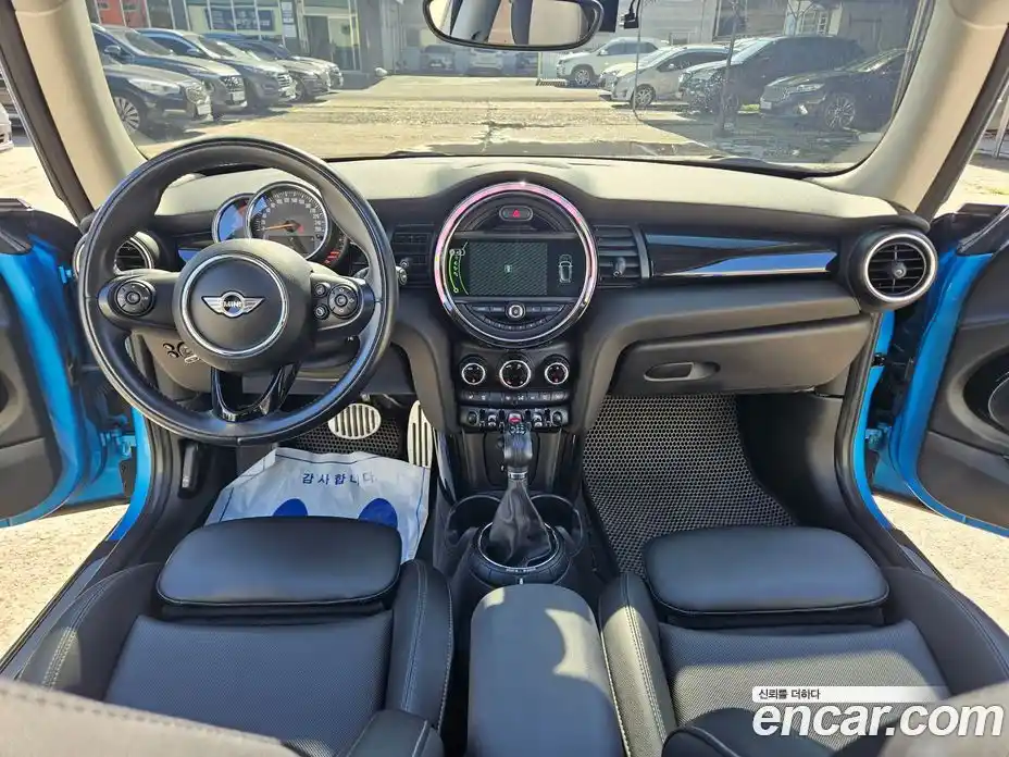 Mini Cooper 2016 1.5 гидро в Москве № 1323159, фото 11