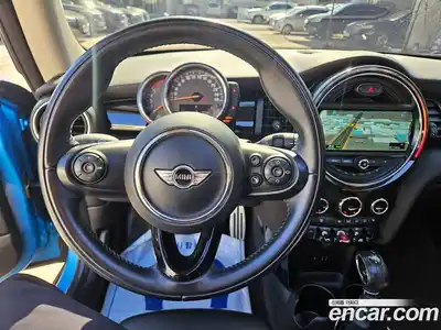 Mini Cooper 2016 1.5 гидро в Москве № 1323159, миниатюра 12