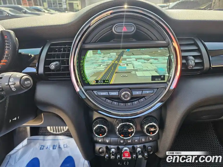 Mini Cooper 2016 1.5 гидро в Москве № 1323159, фото 14