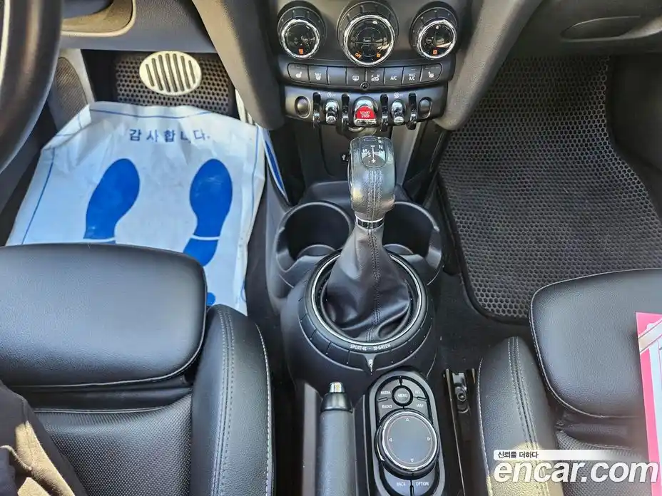 Mini Cooper 2016 1.5 гидро в Москве № 1323159, фото 16