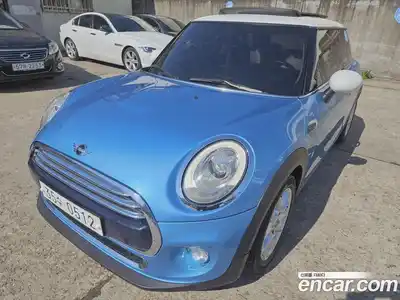 Mini Cooper 2016 1.5 гидро в Москве № 1323159, миниатюра 2