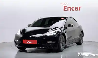 Tesla Model 3, 2022