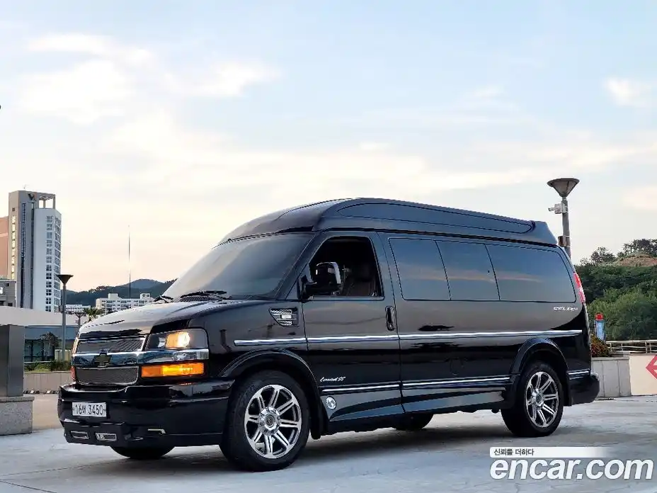 Chevrolet Express Van 2018 6.0 гидро в Москве № 1324585, фото 3