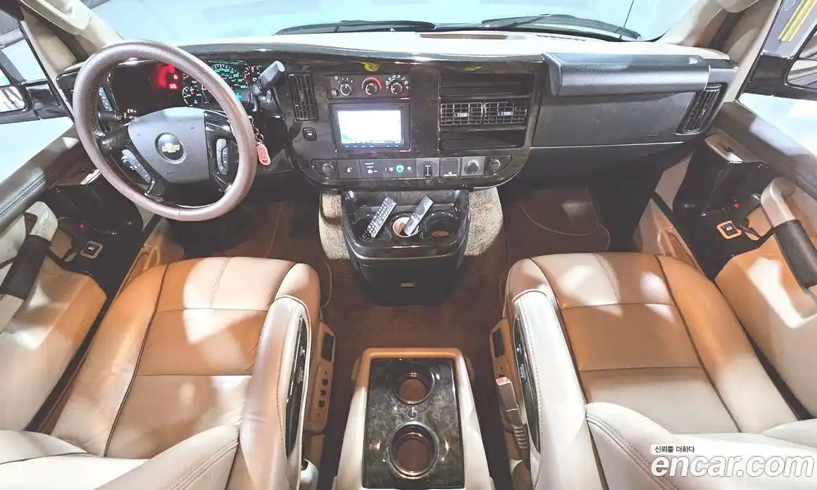 Chevrolet Express Van 2018 6.0 гидро в Москве № 1324585, фото 7