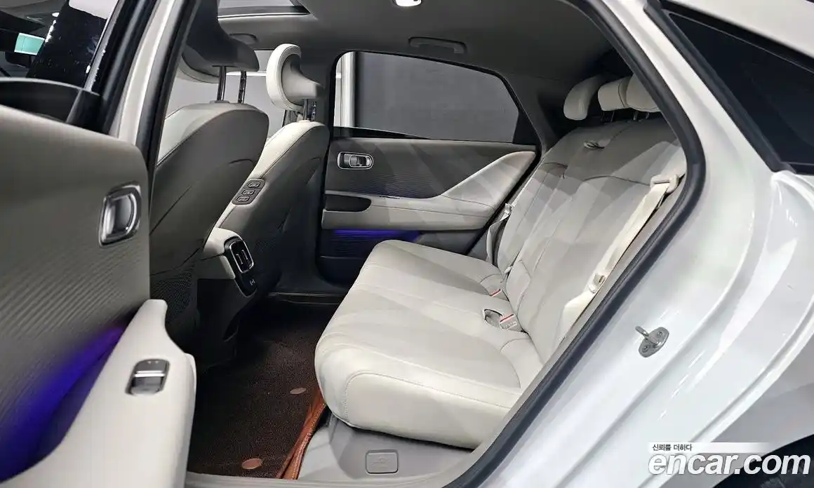 Hyundai Ioniq 6 2022 0.1 гидро в Москве № 1342273, фото 12