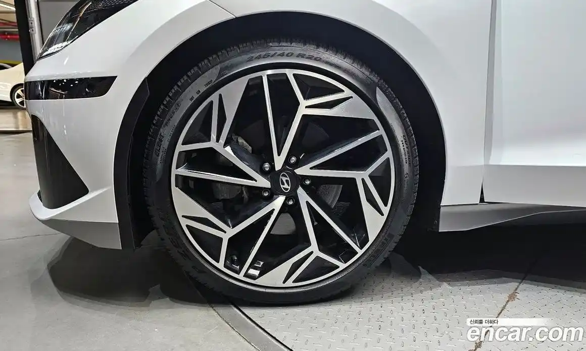 Hyundai Ioniq 6 2022 0.1 гидро в Москве № 1342273, фото 5