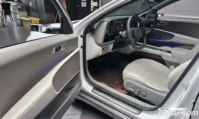 Hyundai Ioniq 6 2022 0.1 гидро в Москве № 1342273, миниатюра 10