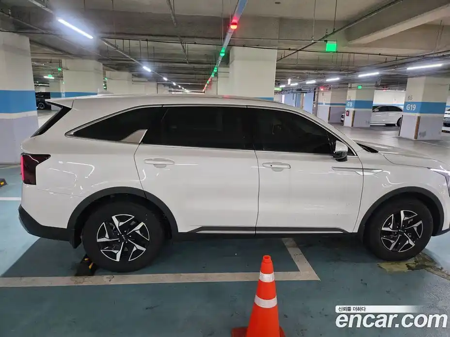 Kia Sorento 2026 1.6 гидро в Москве № 1342462, фото 3